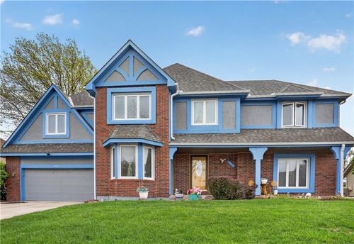 9805 Appleton Ave, Kansas City, MO, 64134-2352 | Card Image