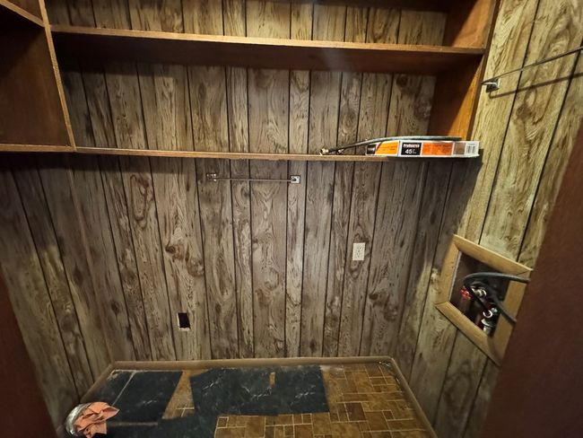 2203 40 Th St, House other with 3 bedrooms, 1 bathrooms and 2 parking in Snyder TX | Image 9