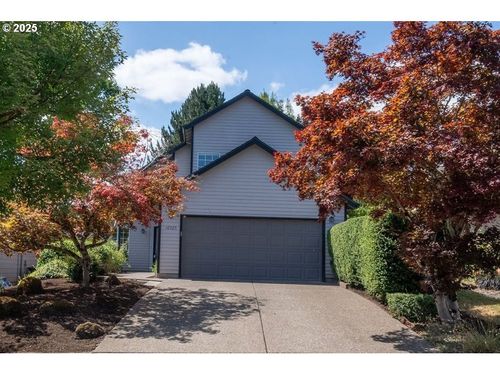 10925 Sw Summer Lake Dr, Tigard, OR, 97223-1975 | Card Image