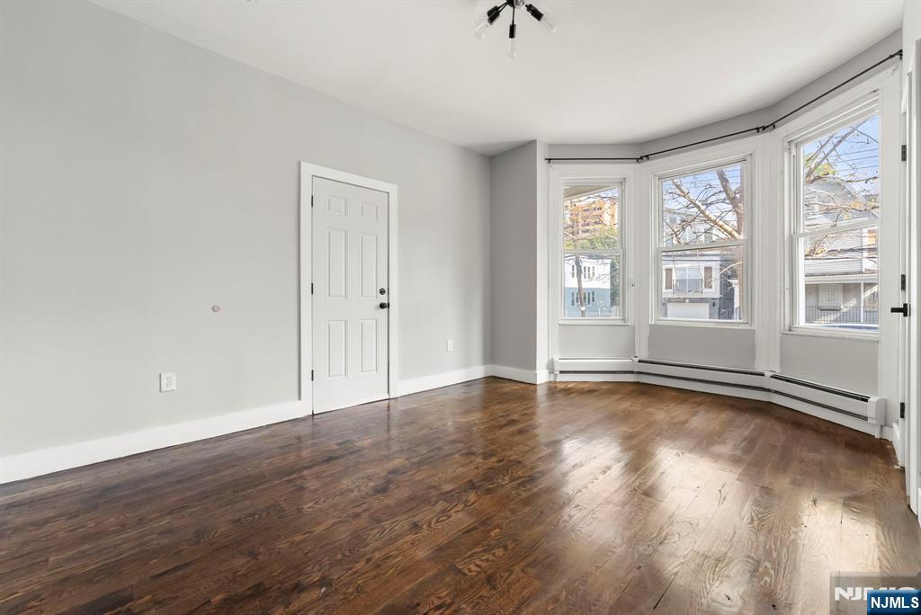 Residential Income in Newark 2