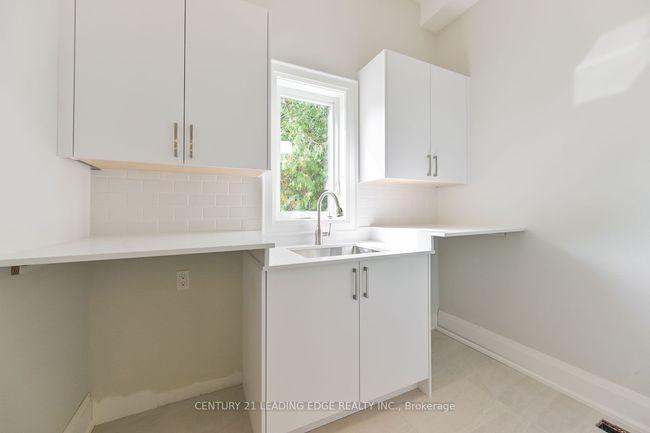 826 Montsell Ave, House other with 4 bedrooms, 3 bathrooms and 4 parking in Willow Beach ON | Image 18