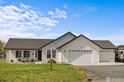 370 Deer Meadow Dr, Cle Elum, WA, 98922-1347 | Card Image
