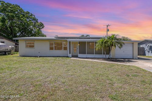 1360 Holland St, Melbourne, FL, 32935-2821 | Card Image