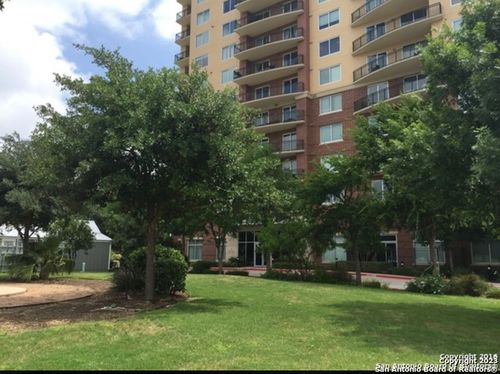 apt-1907-215 Center St, San Antonio, TX, 78202-2735 | Card Image