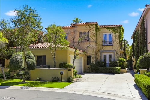 9053 Opus Dr, Las Vegas, NV, 89117-5737 | Card Image