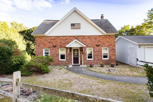 106 Church St, Hardwick, MA, 01082-1231 | Card Image