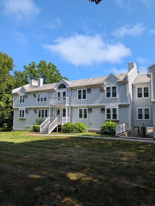 apt-15-82 Longview St, Waterford, CT, 06385-3021 | Card Image