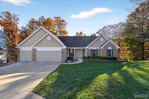 16012 Canterbury Estates Dr, Ellisville, MO, 63021-5998 | Card Image