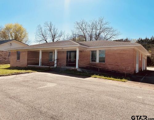 1101 S Main St, Lindale, TX, 75771-6266 | Card Image