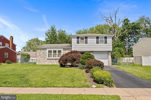 1669 Radburn Rd, BENSALEM, PA, 19020-4628 | Card Image