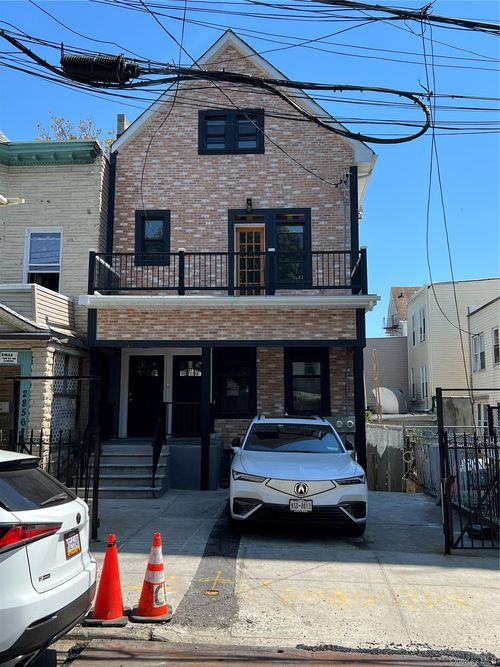 2854 Briggs Ave, Bronx, NY, 10458-2805 | Card Image