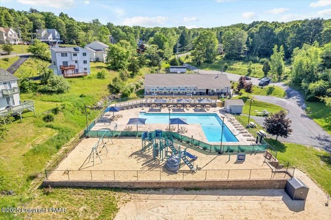 Outdoor Pool | Image 42