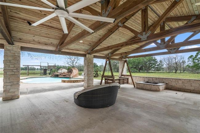 9474 Fm 524 Rd, Home with 5 bedrooms, 5 bathrooms and 3 parking in Sweeny TX | Image 42