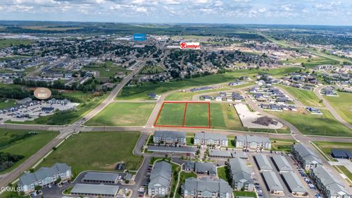 000 State Ave, Dickinson, ND, 58601 | Card Image