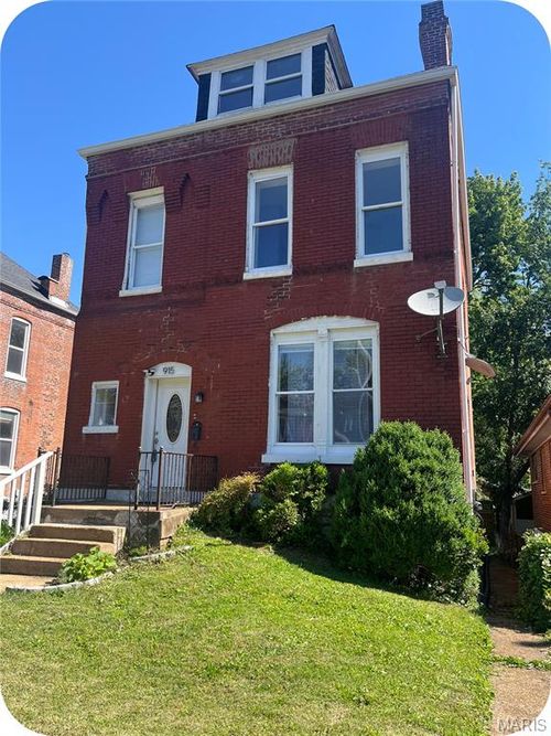 915 Bates St, Saint Louis, MO, 63111-2117 | Card Image
