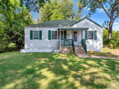 3447 Eastridge Ln, Saint Ann, MO, 63074-3001 | Card Image