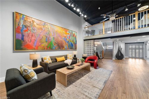 102-1 W 5th St, Winston Salem, NC, 27101-3834 | Card Image