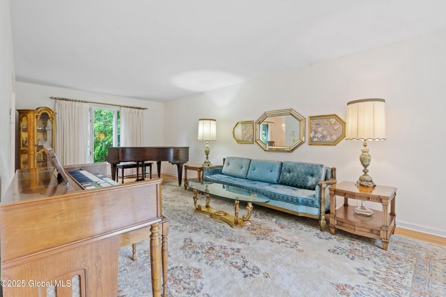 19 Tamarack Ln, House other with 4 bedrooms, 3 bathrooms and 6 parking in Schenectady NY | Image 34
