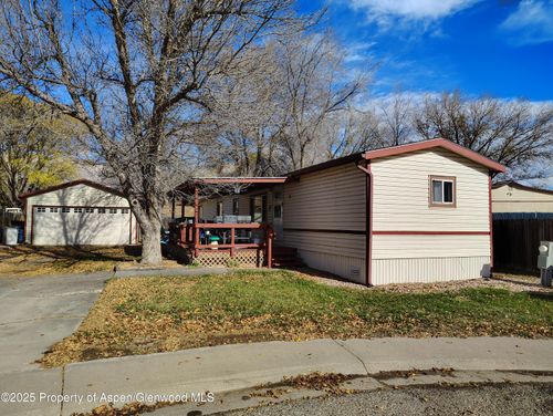 8 Saint Johns Cir, Parachute, CO, 81635-9648 | Card Image