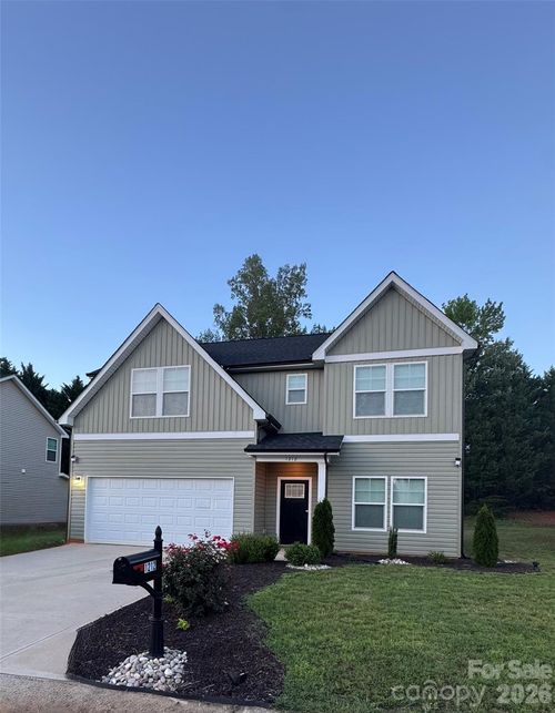 1212 Fall Day Cir Sw, Lenoir, NC, 28645-5805 | Card Image