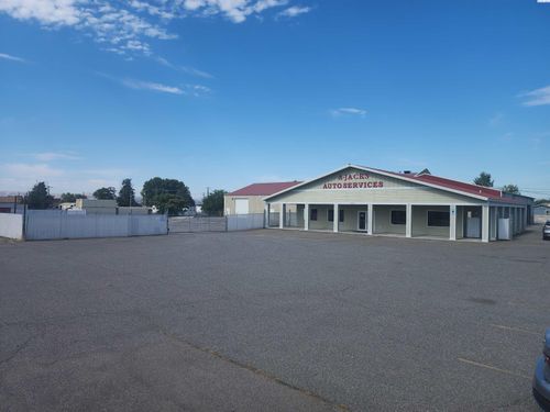1948 N 4th Avenue, Pasco, WA, 99301 | Card Image