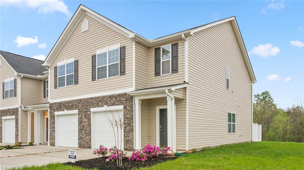 Henley Ridge Dr, Graham, NC 27253