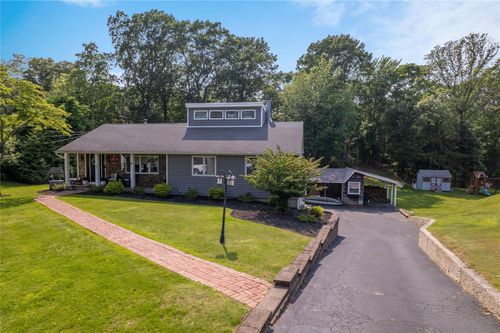 5 Dartmouth Rd, Shoreham, NY, 11786-1228 | Card Image