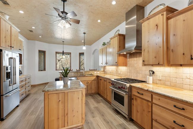 712 S Sugartree Dr, House other with 3 bedrooms, 2 bathrooms and null parking in Lipan TX | Image 14