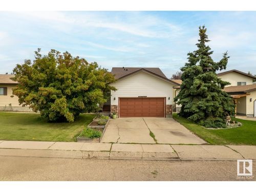 18920 95a Ave Nw, Edmonton, AB, T5T5K8 | Card Image