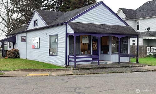 301 W 6th St, Aberdeen, WA, 98520-3307 | Card Image