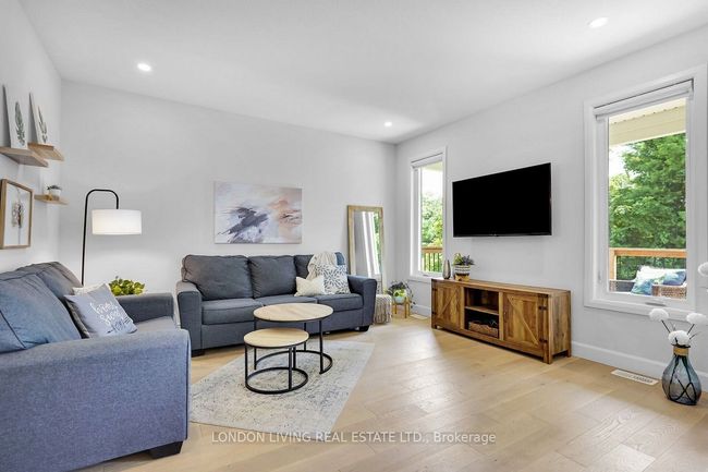 37 - 22701 Adelaide Rd, Condo with 4 bedrooms, 3 bathrooms and 2 parking in Mount Brydges ON | Image 14