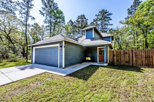 28605 W Cedar Ct, Huntsville, TX, 77320 | Card Image