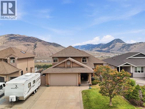 907 Quail Dr, Kamloops, BC, V2B8N9 | Card Image