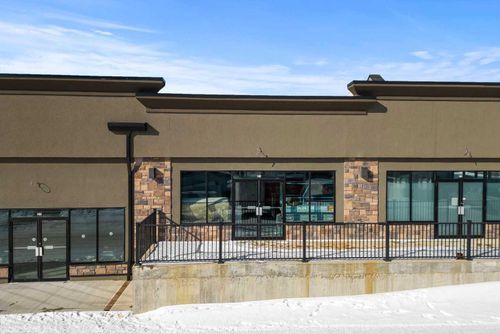 {{alt}} | Card Image