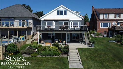 69 Gratiot Blvd, Marysville, MI, 48040-1122 | Card Image