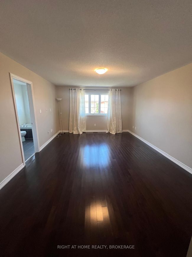 60 Zachary Pl, House attached with 4 bedrooms, 3 bathrooms and 2 parking in Vaughan ON | Image 25