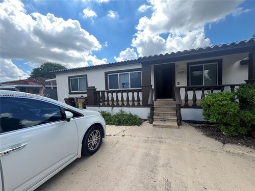 0-160 W 60th St, Hialeah, FL, 33012-2631 | Card Image