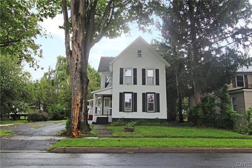 360 Brainard St, Watertown, NY, 13601-4004 | Card Image