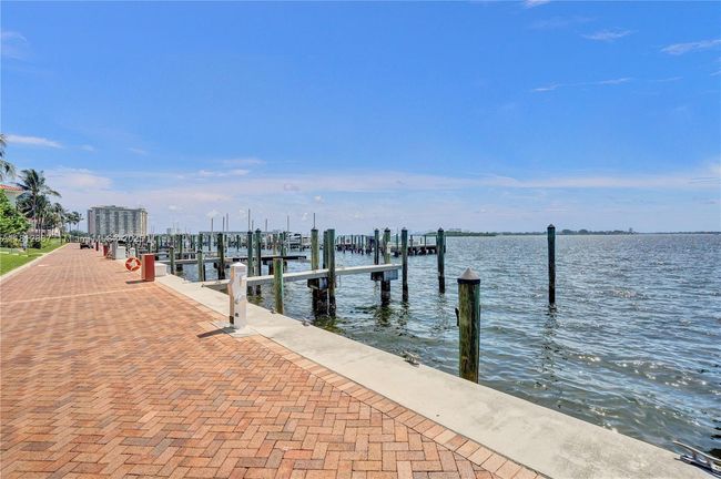 APT-1101 - 1000 Quayside Ter, Condo with 3 bedrooms, 3 bathrooms and null parking in Miami FL | Image 24
