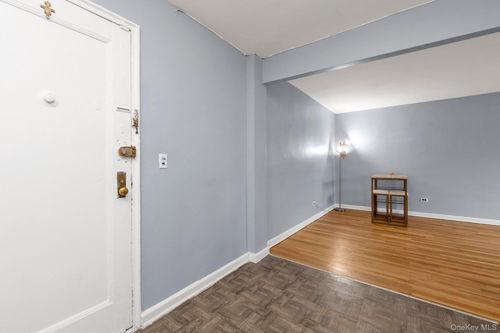 2e-84 51st Ave, Elmhurst, NY, 11373 | Card Image