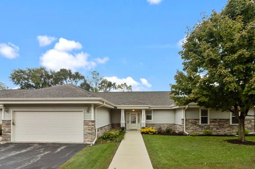 331 Westside Ave, Mukwonago, WI, 53149-1308 | Card Image
