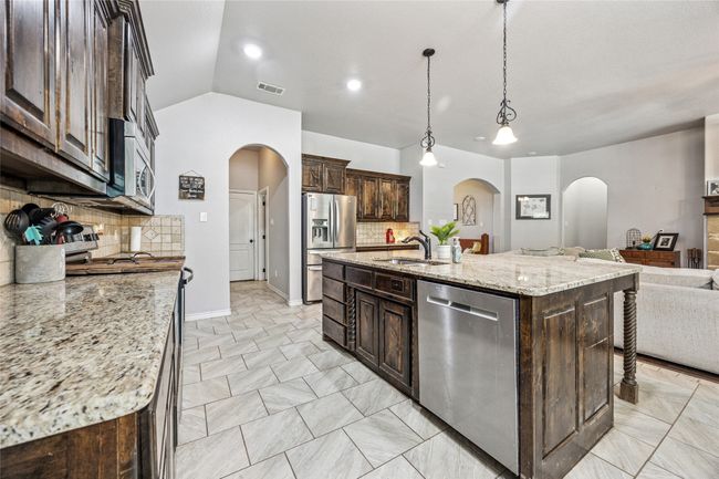 115 Lyndsey Ct, House other with 4 bedrooms, 2 bathrooms and null parking in Boyd TX | Image 17