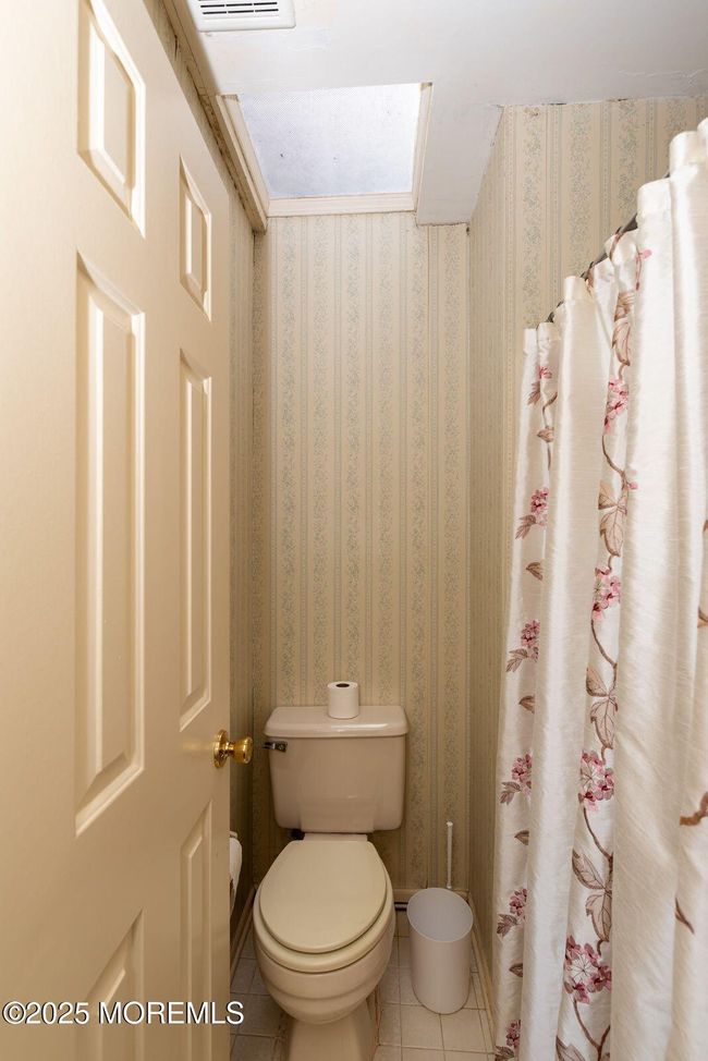 7 Leeds Ct, House other with 3 bedrooms, 2 bathrooms and null parking in Brick NJ | Image 17