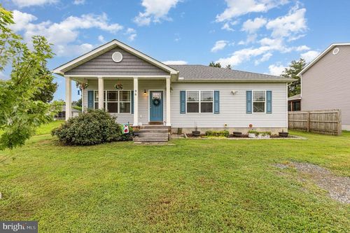 96 Columbia Rd, COLONIAL BEACH, VA, 22443-7006 | Card Image