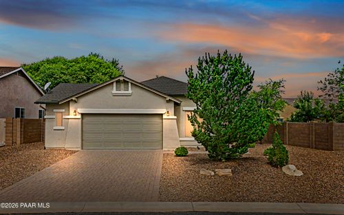 8252 N Whistling Acres Way, Prescott Valley, AZ, 86315-4014 | Card Image