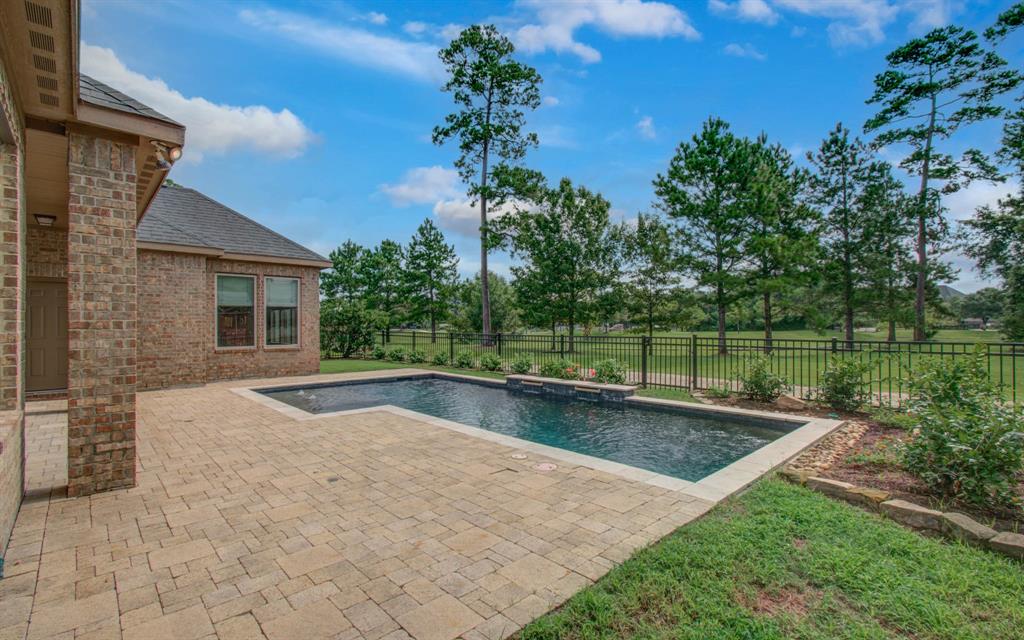 Knoll Dale Trl, Conroe, TX 77385
