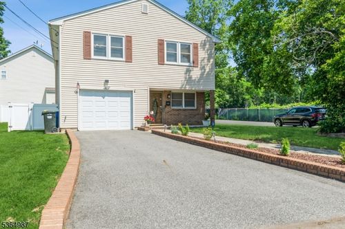 14 Lenox Ave, Green Brook, NJ, 08812-2522 | Card Image