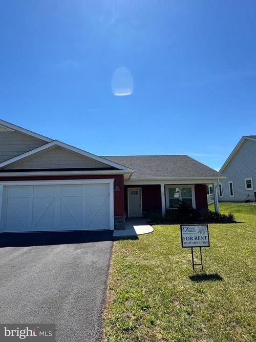 612 Dripping Spring Drive, HEDGESVILLE, WV, 25427 | Card Image