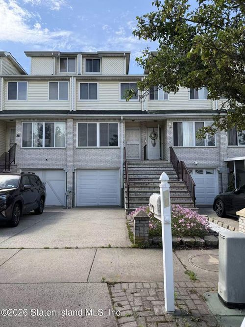 38 Winston St, Staten Island, NY, 10312-1341 | Card Image