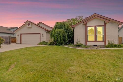 2164 Julie Ln, Twin Falls, ID, 83301-8361 | Card Image